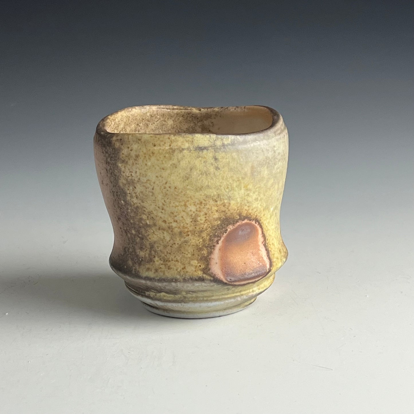 Side-fired sipper